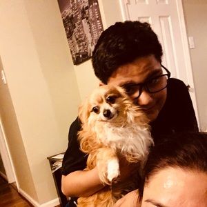 Meet your Posher, Yessica